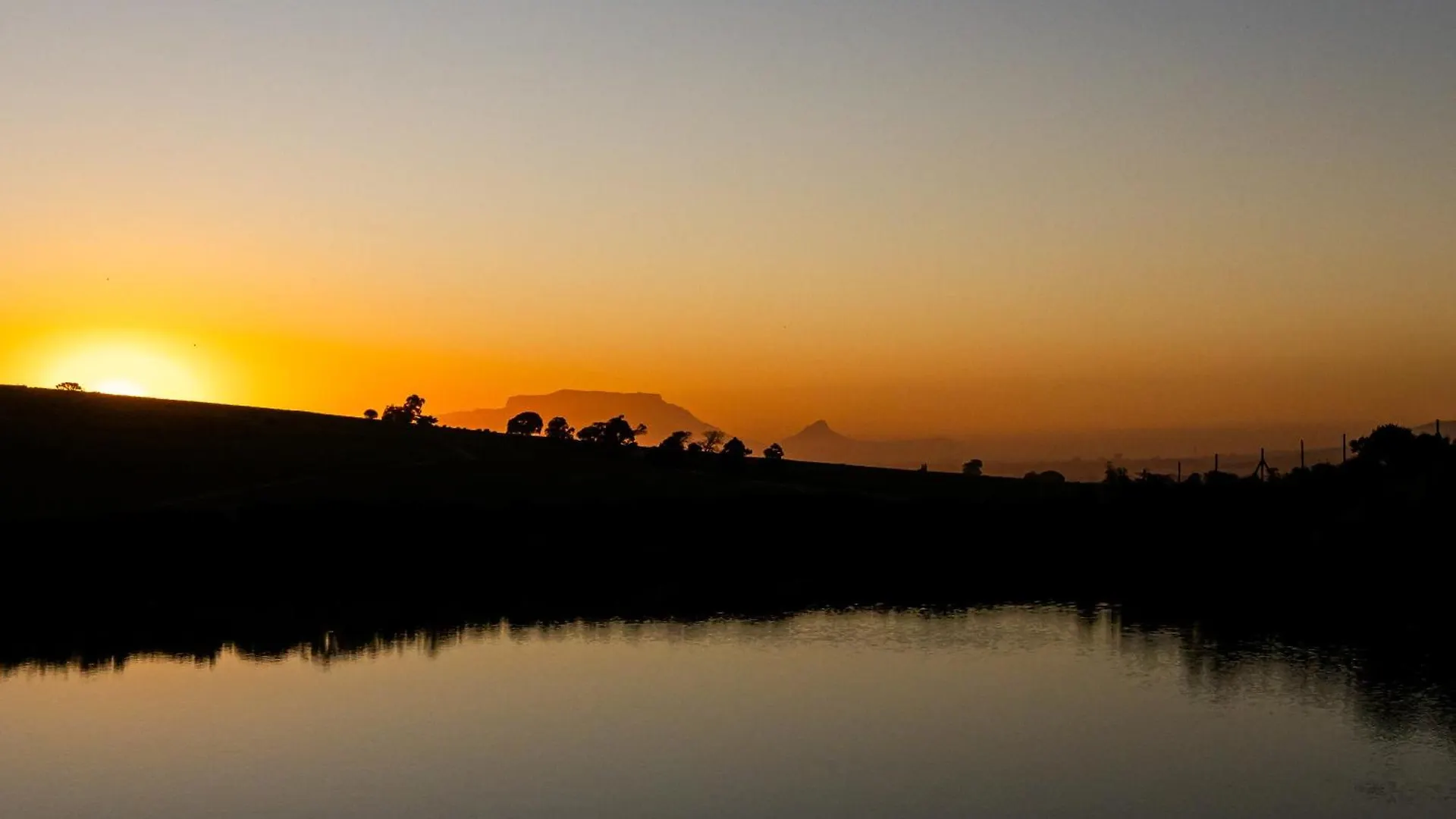 Luxury tent Amperbo Glamping Hotel Cape Town South Africa