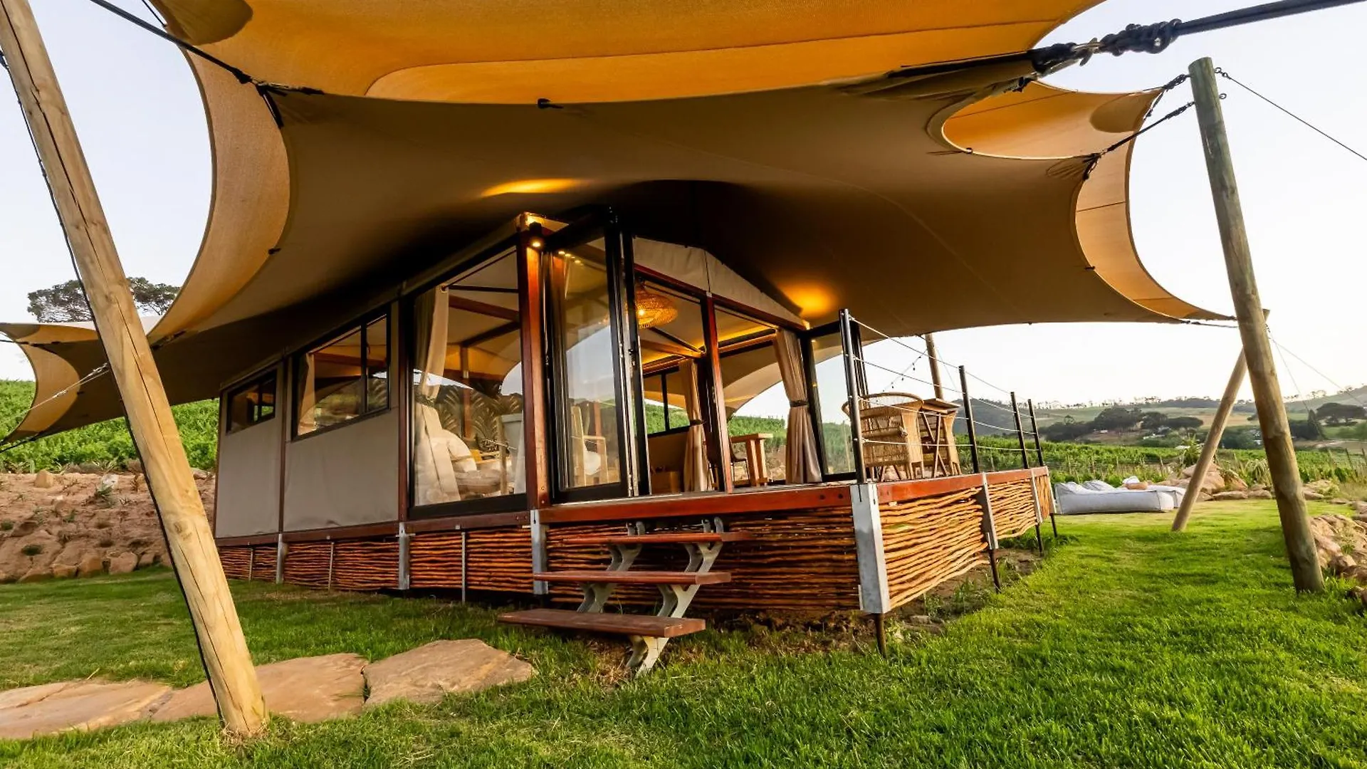 Amperbo Glamping contacts