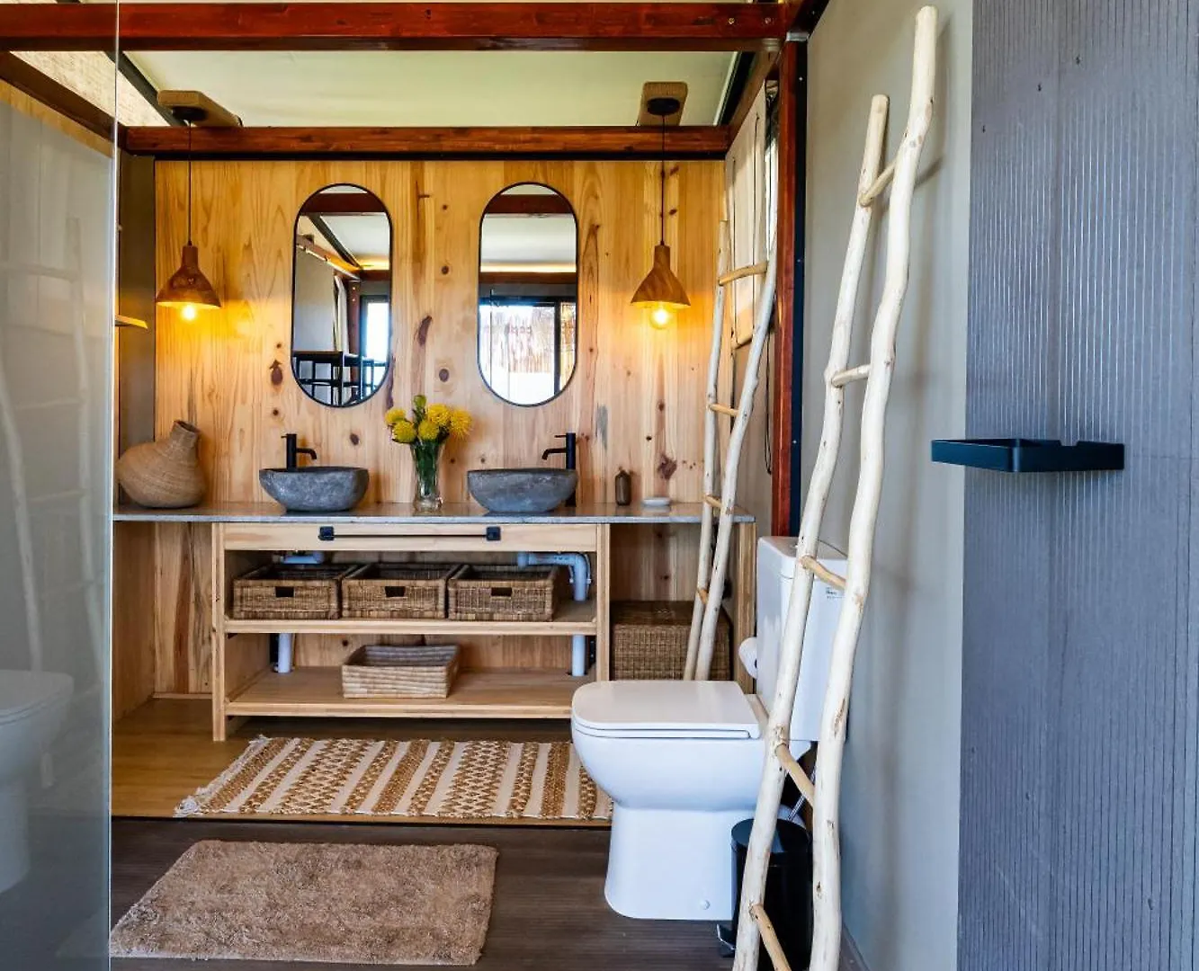 Luxury tent Amperbo Glamping Hotel Cape Town